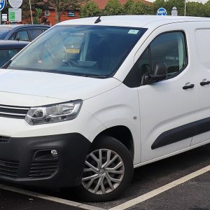 Μαρκέ Πατάκια Λάστιχο CIK για Berlingo / Combo E / Proace City / Partner 2Θέσιο (2018+) – Μαύρα με Οβάλ Κουμπώματα – 2 Τεμάχια - Image 4