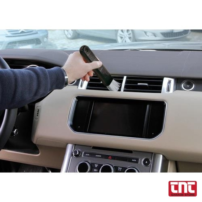 car_interior_detailing_brush_air_vent_cleaning_action_view_with_logo_700x700.jpg